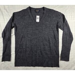 Pendleton V-Neck Sweater in Charcoal Gray